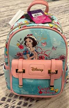 Snow White Wondapop Bookbag